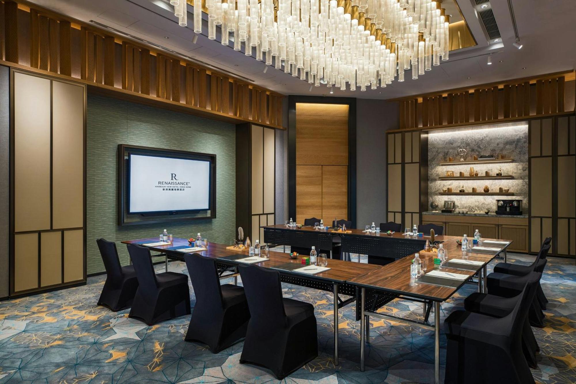 Renaissance Hong Kong Harbour View Hotel Exterior photo The meeting room